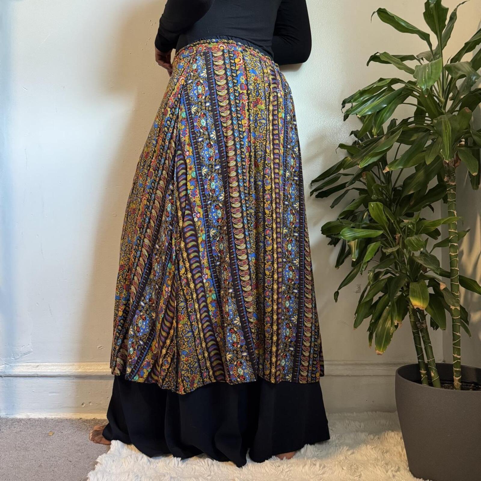 Vintage 80s Paisley Multi Slit Maxi boho Skirt Fits M-L