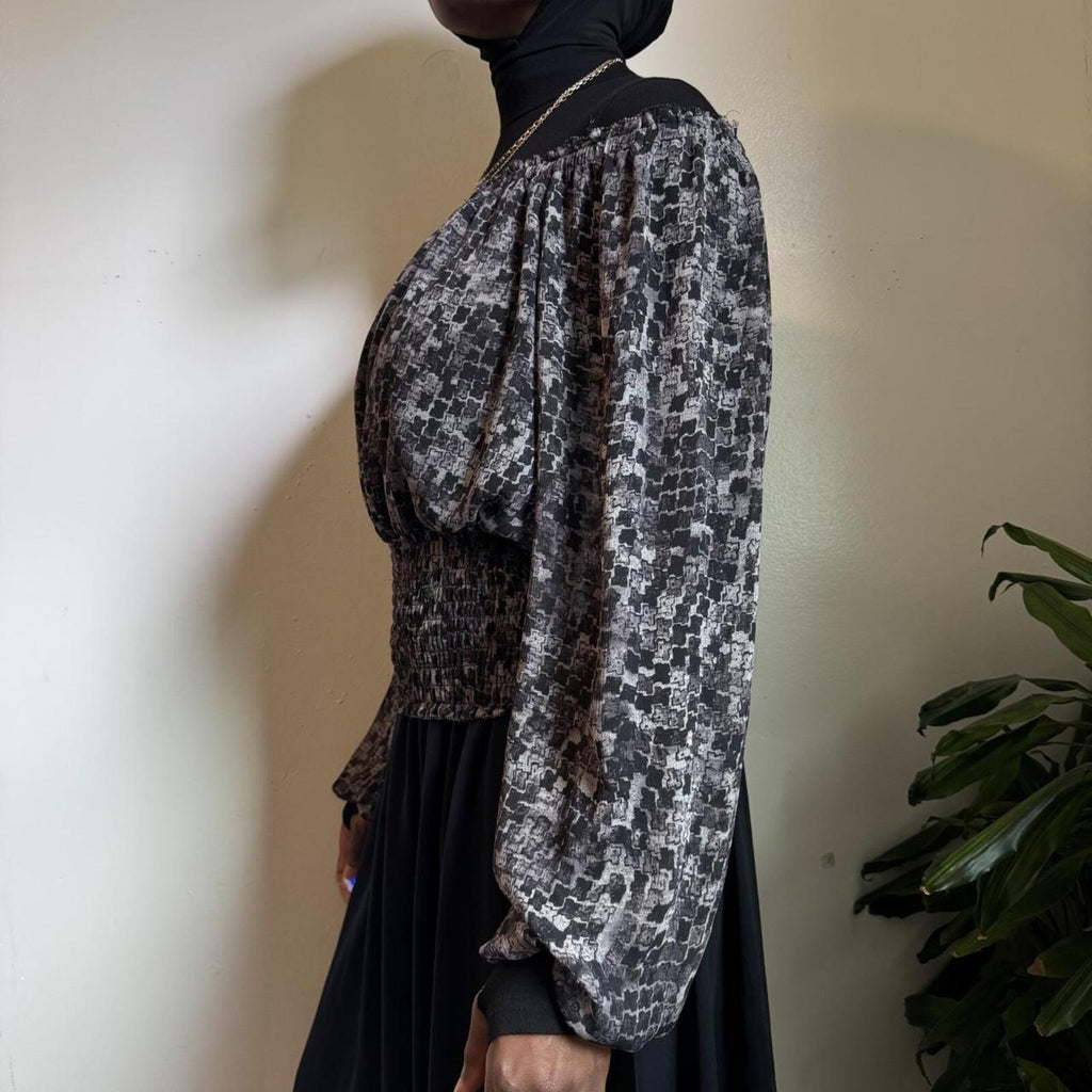 Dark romantic off shoulder abstract smocked waist ballon sleeves blouse  size 12