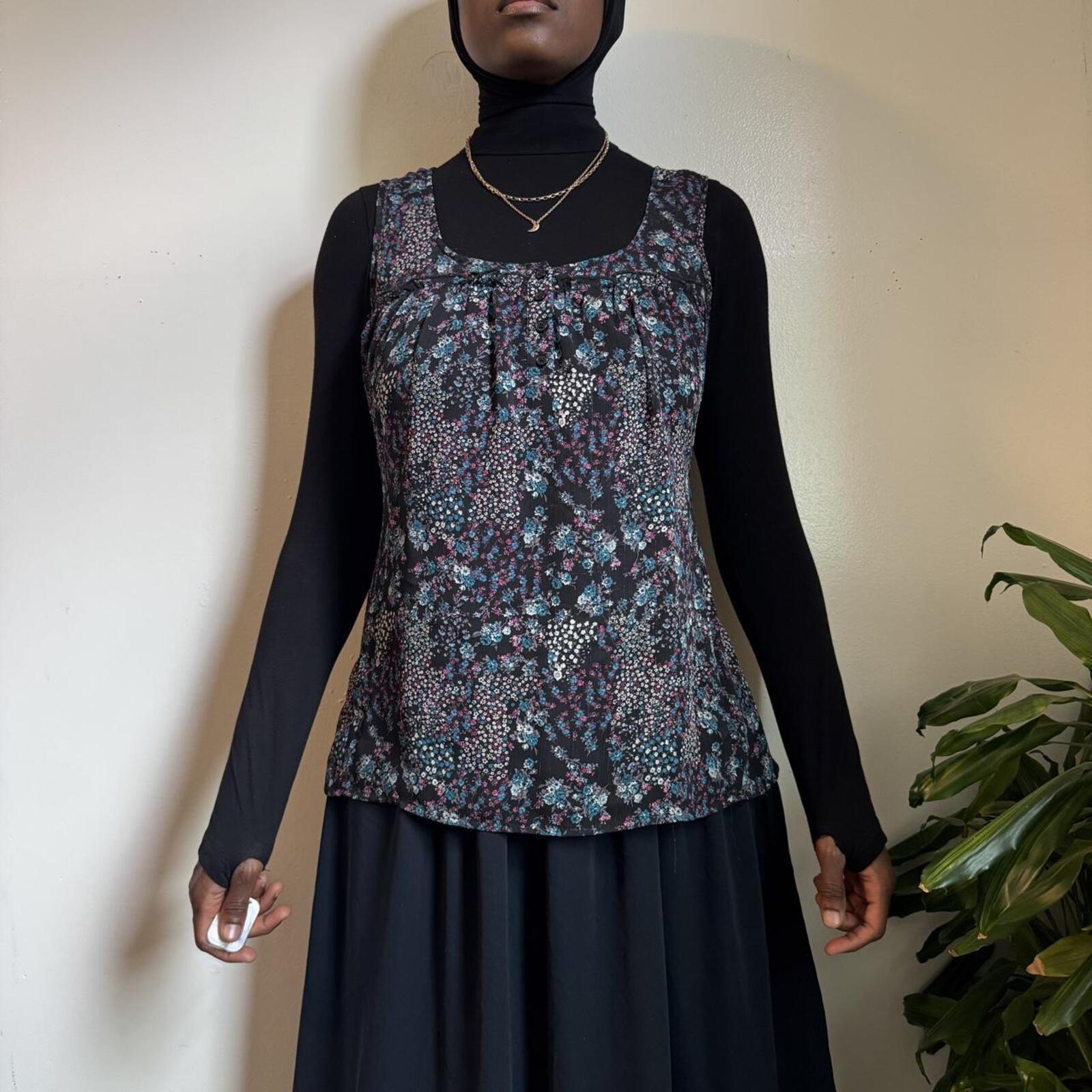 Vintage 90s Whimsigoth Ditsy Floral see through light weight blouse XXL