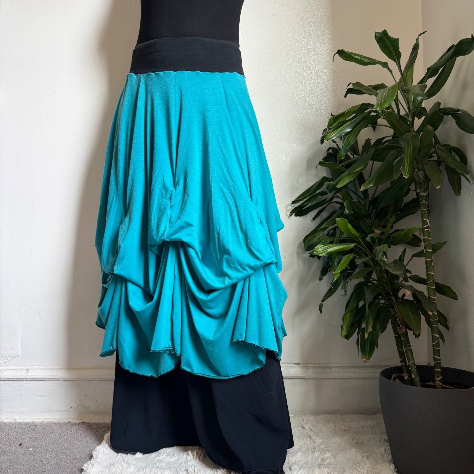 Rare Christy Fisher reversible Asymmetrical Tie-Up Maxi Skirt size M Made in USA