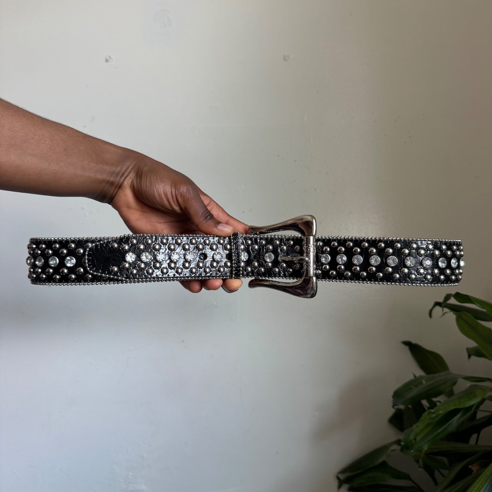 Y2K Guess Rhinestone Studded Croc-Embossed Black Leather Belt size M Fits M-L