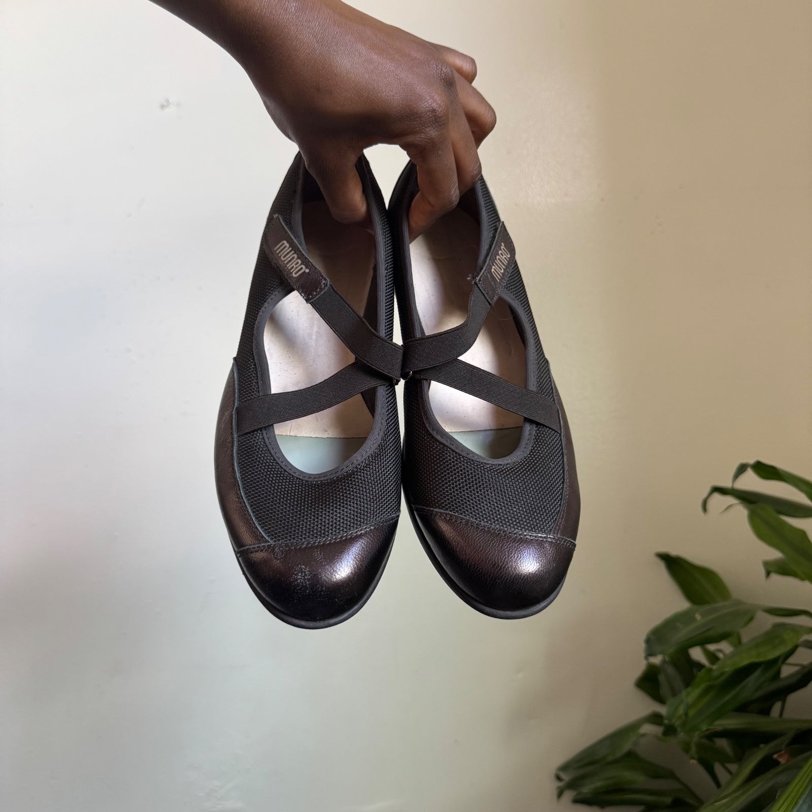 Munro Metallic Bronze Leather Mesh Mary Jane Sneaker Flats Crisscross Strap US 8