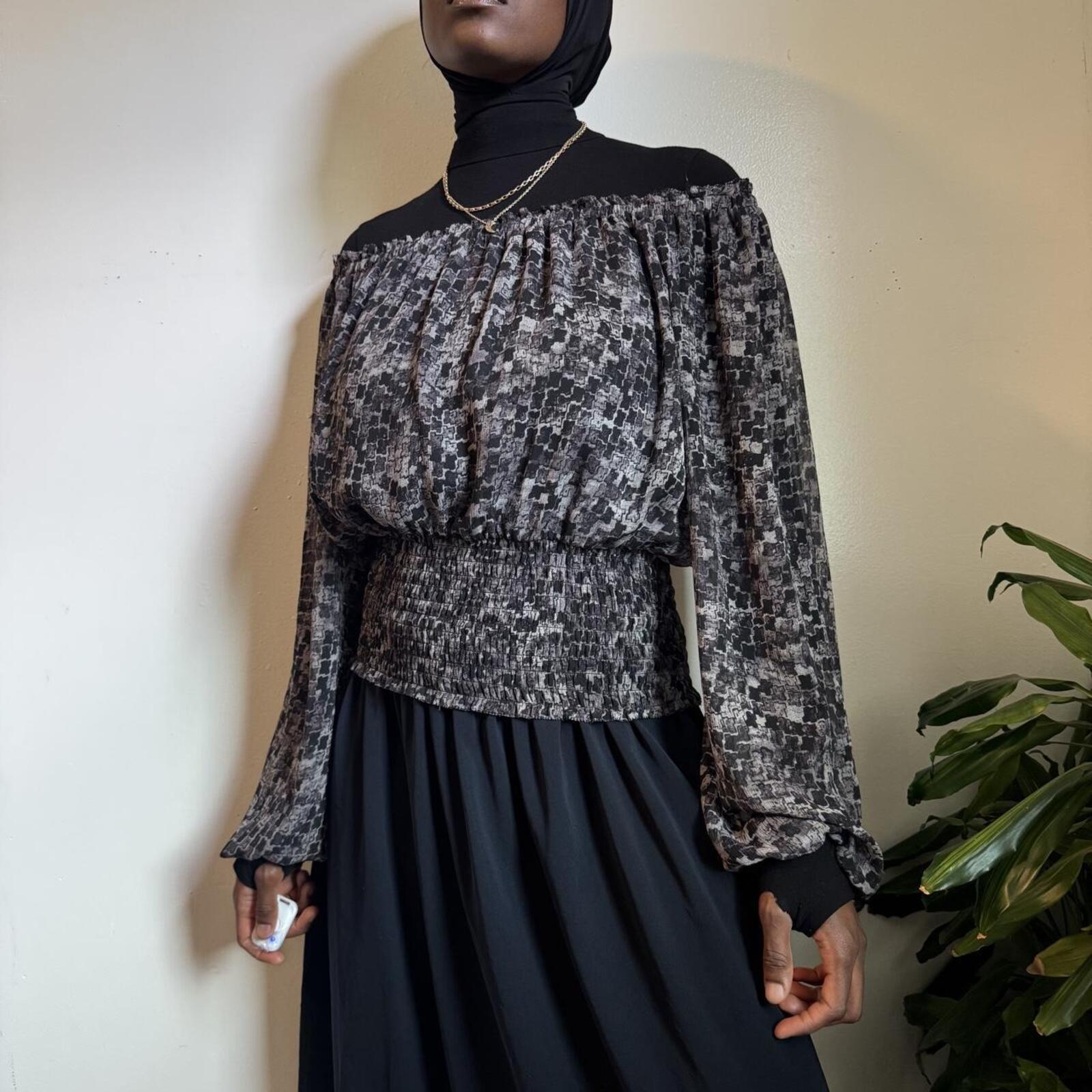 Dark romantic off shoulder abstract smocked waist ballon sleeves blouse  size 12