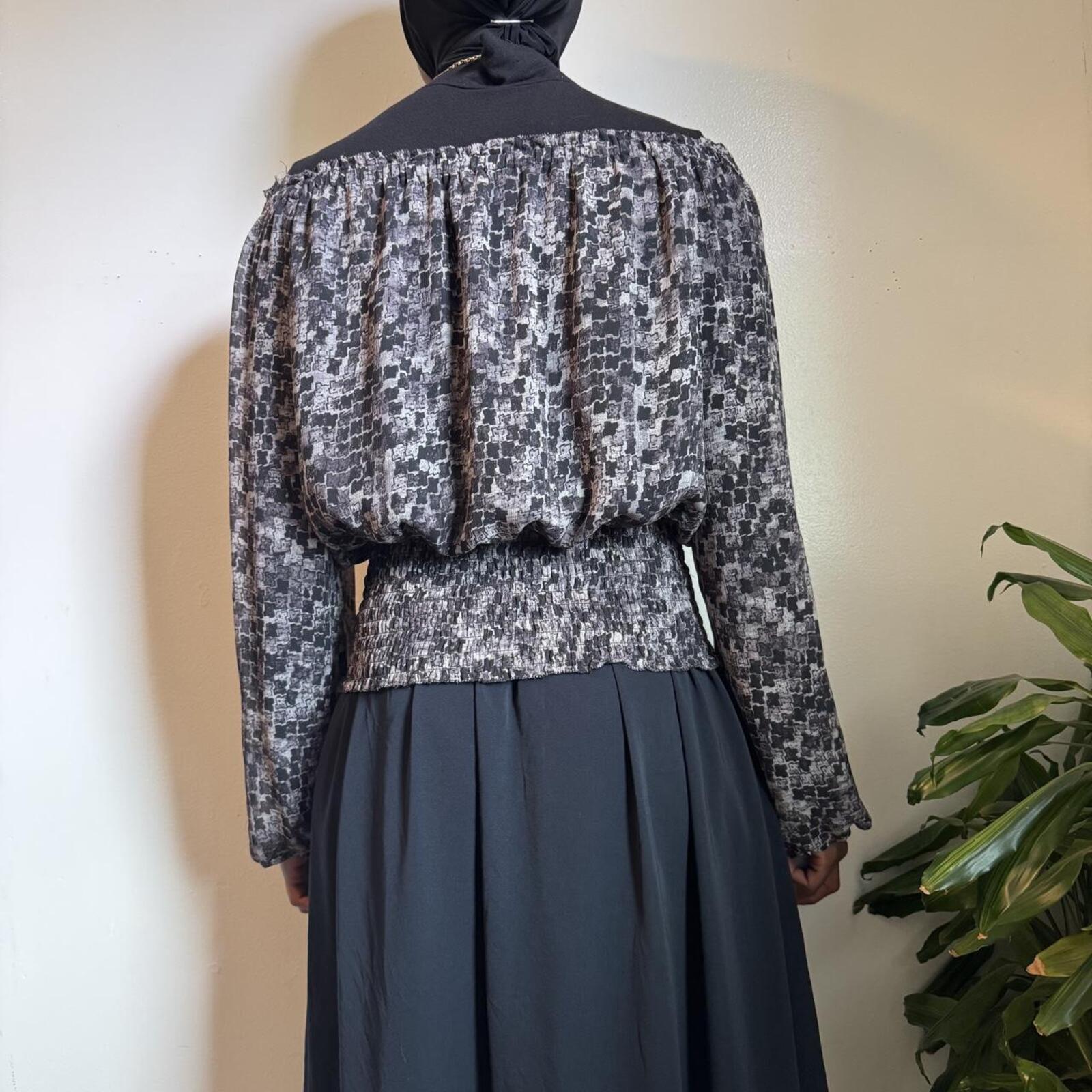 Dark romantic off shoulder abstract smocked waist ballon sleeves blouse  size 12