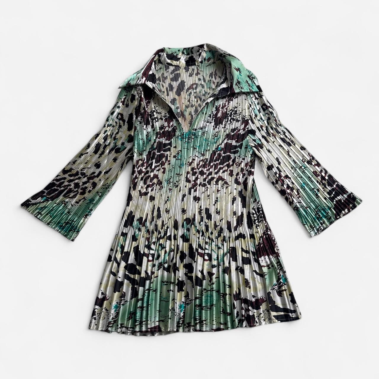 Vintage Y2K Micro Pleated Top Sage Green Abstract Animal Print fits S-M